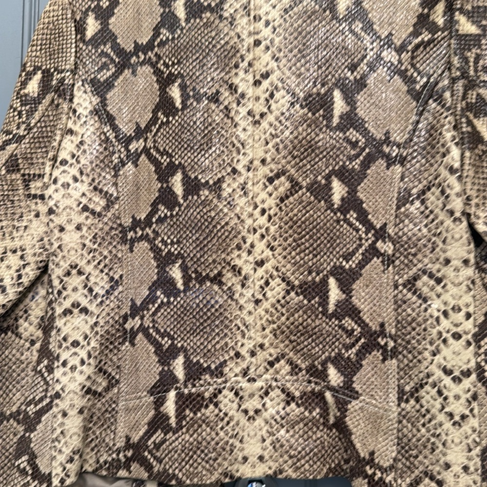 Stunning Michael Kors snake print leather jacket - Picture 4 of 8